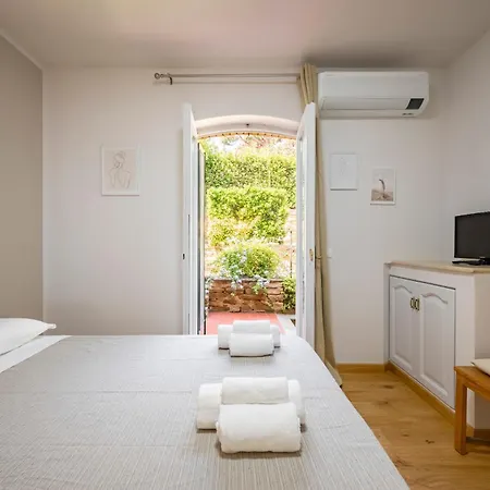 Con Giardino Vista Mare